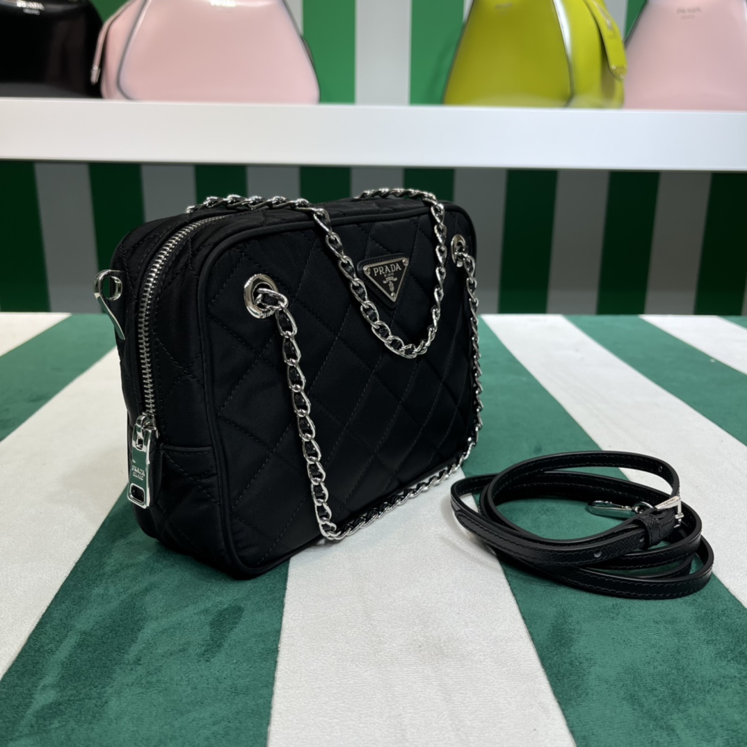 Pradα Vintage Handbags 1BH910