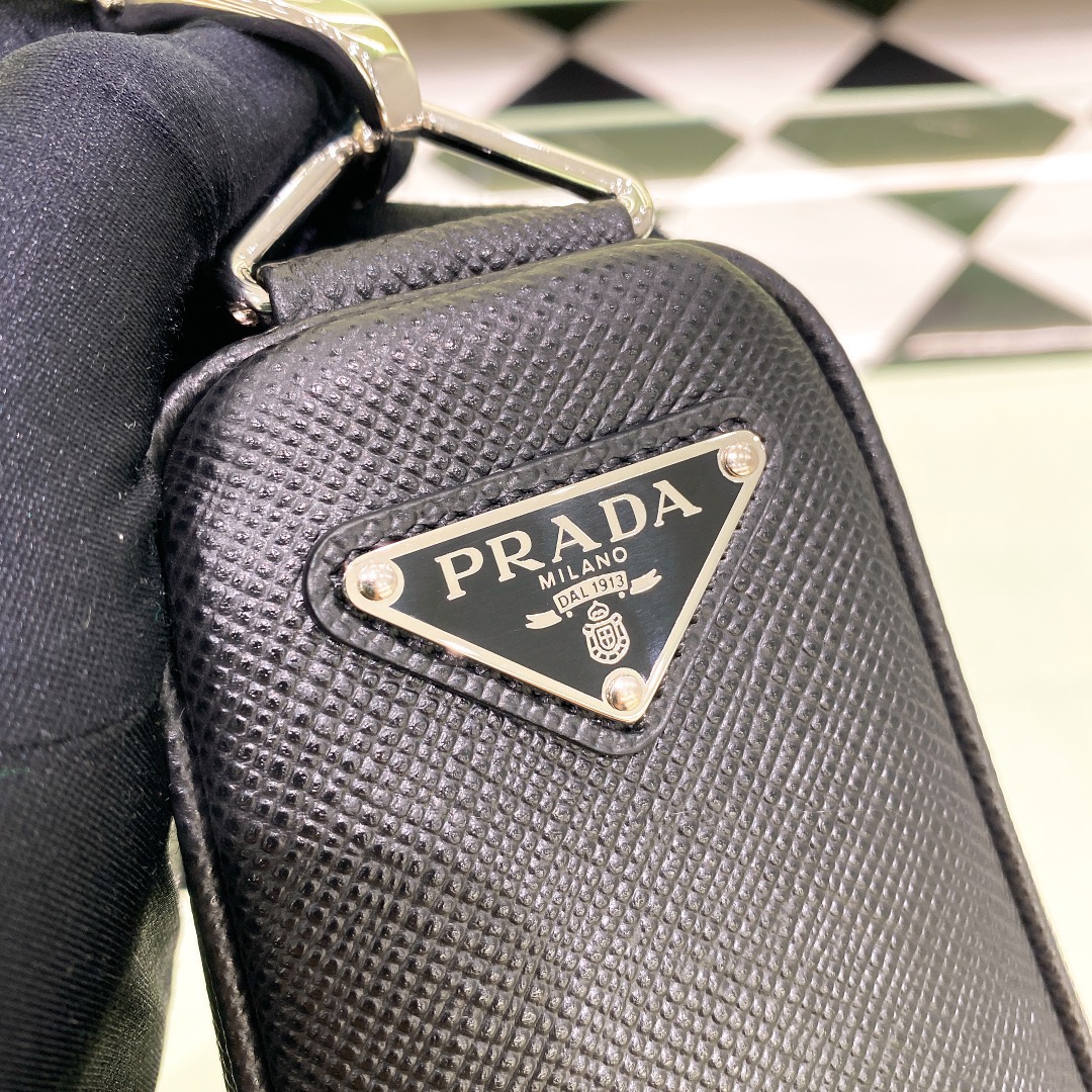 Pra*a triangle handbags 2vh155-28*18*11cm