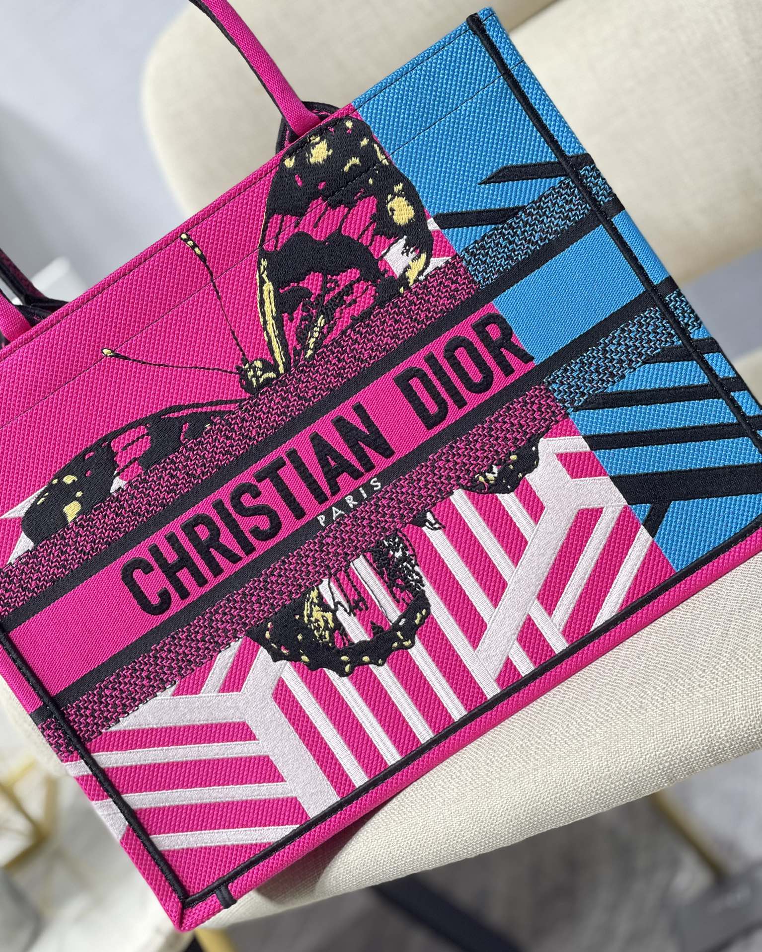 D*or small book tote-36.5cm