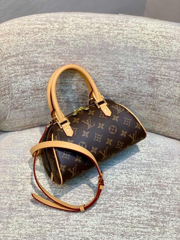 l0*is V*t0n handbags-23*13*14cm
