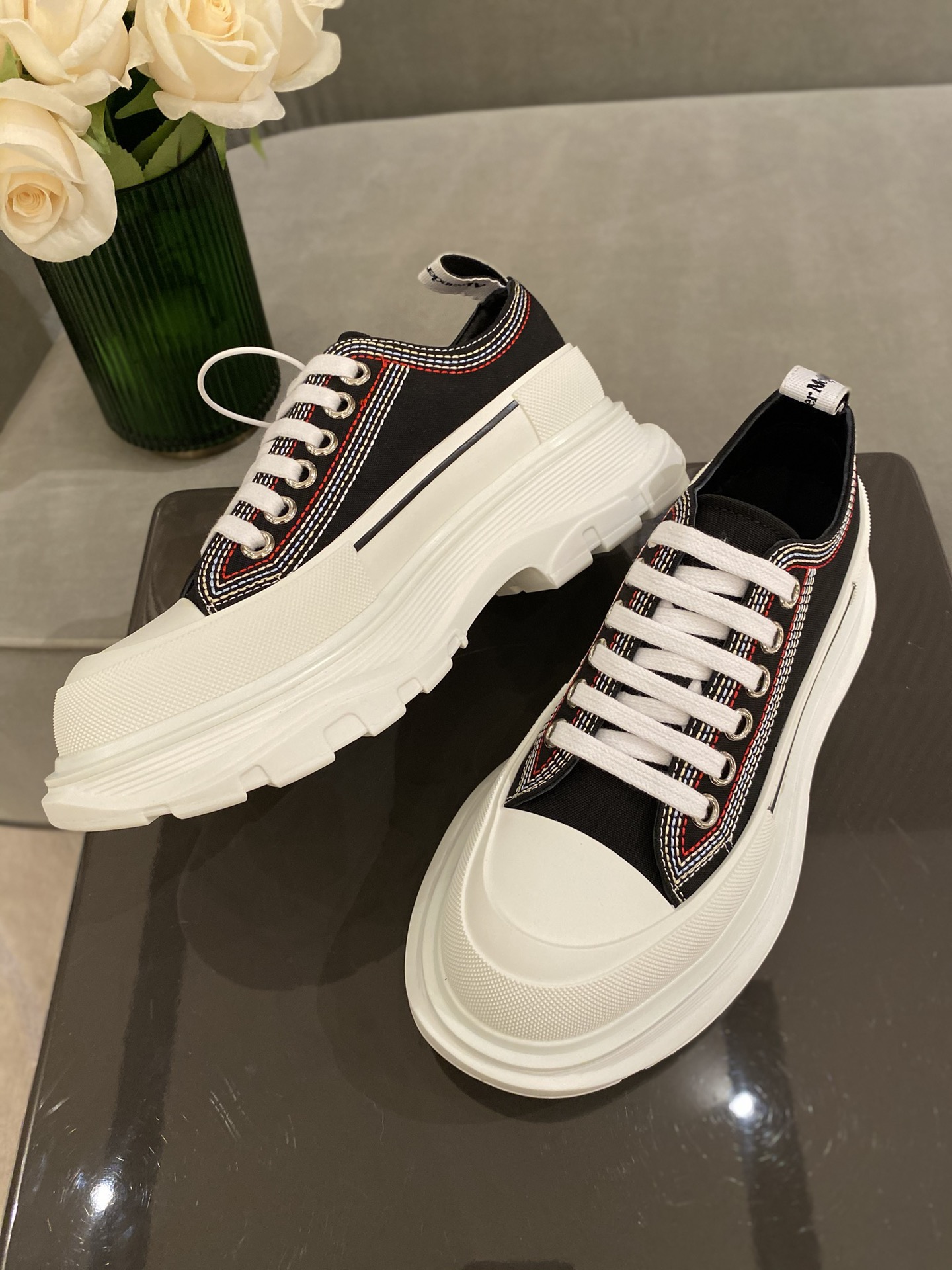 A1exa*der m*q*en sports shoes