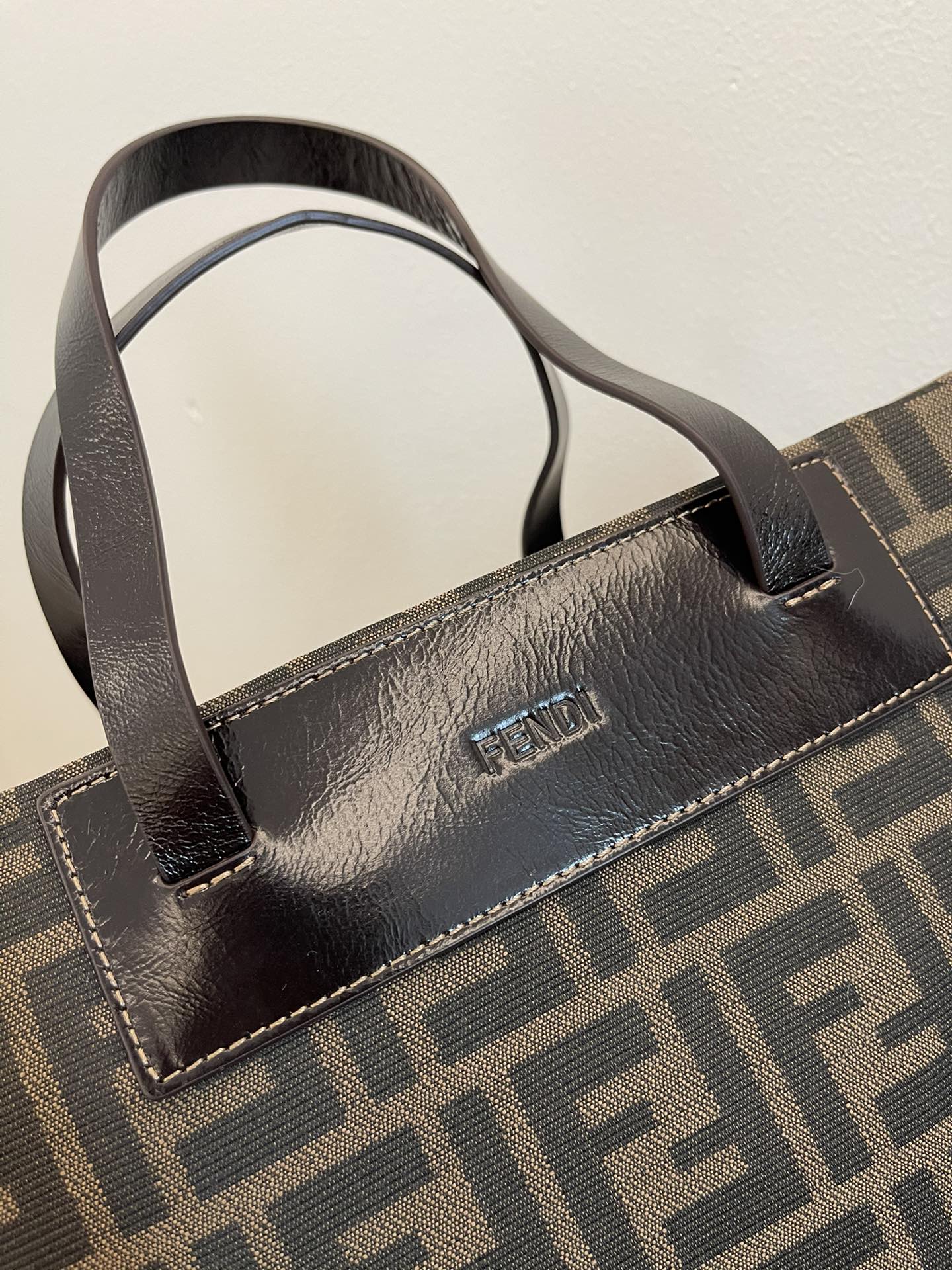 F**di vintage tote-27x30x13cm