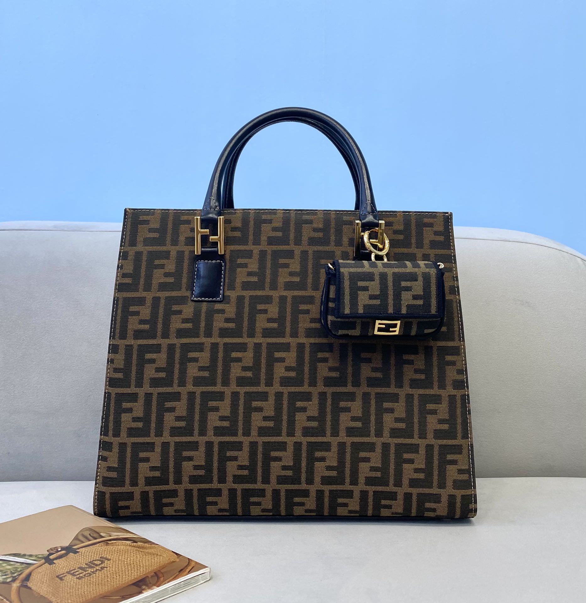 F**di vintage handbags-35×12×30cm