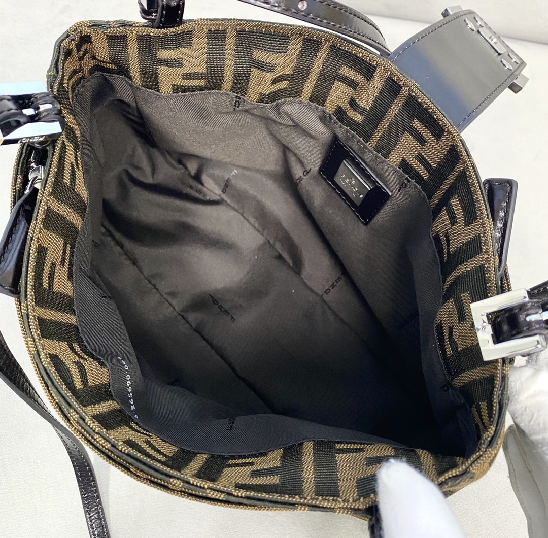 F**di vintage handbags-27*7*18cm
