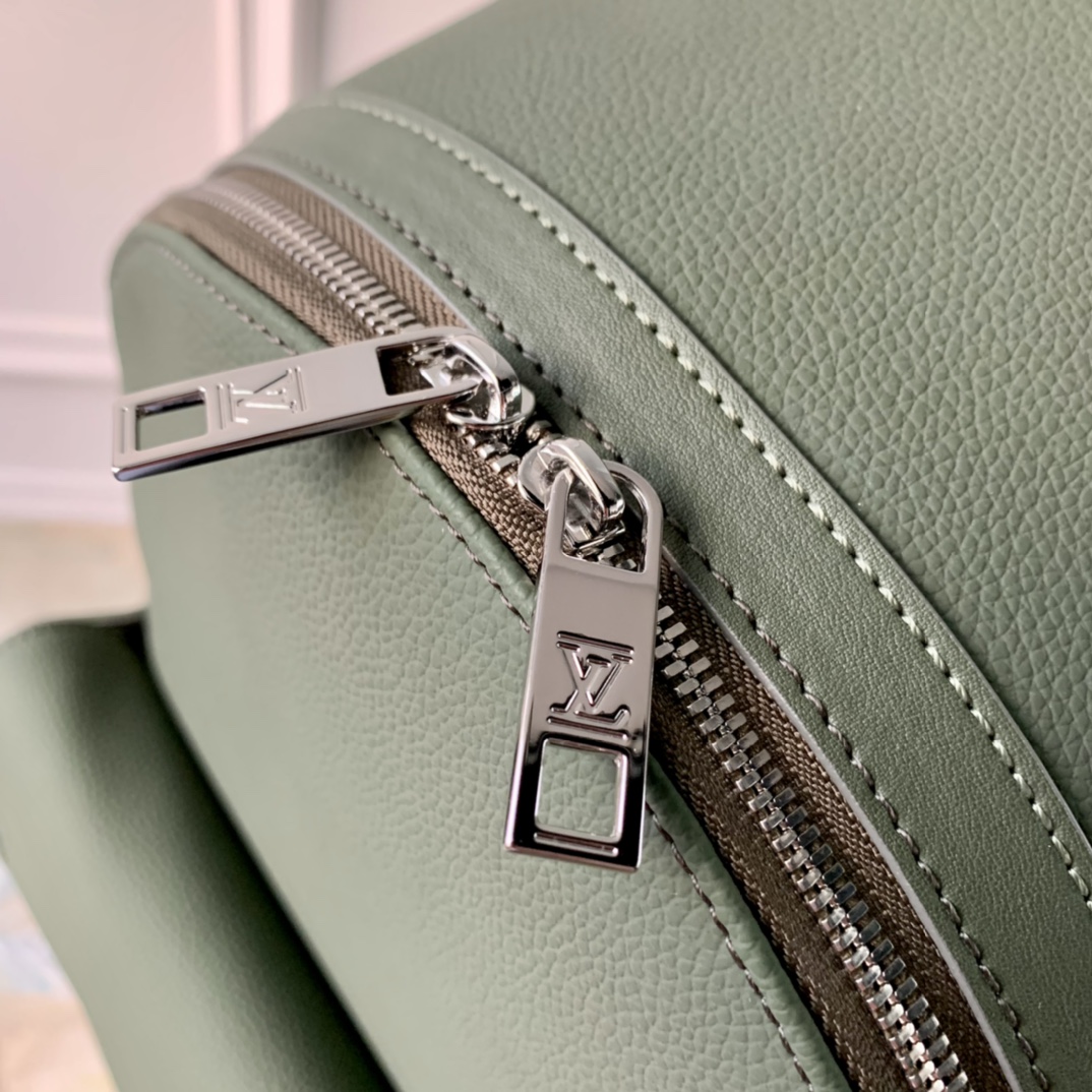 l0*is V*t0n aerogram backpack m57079-43*30*14cm