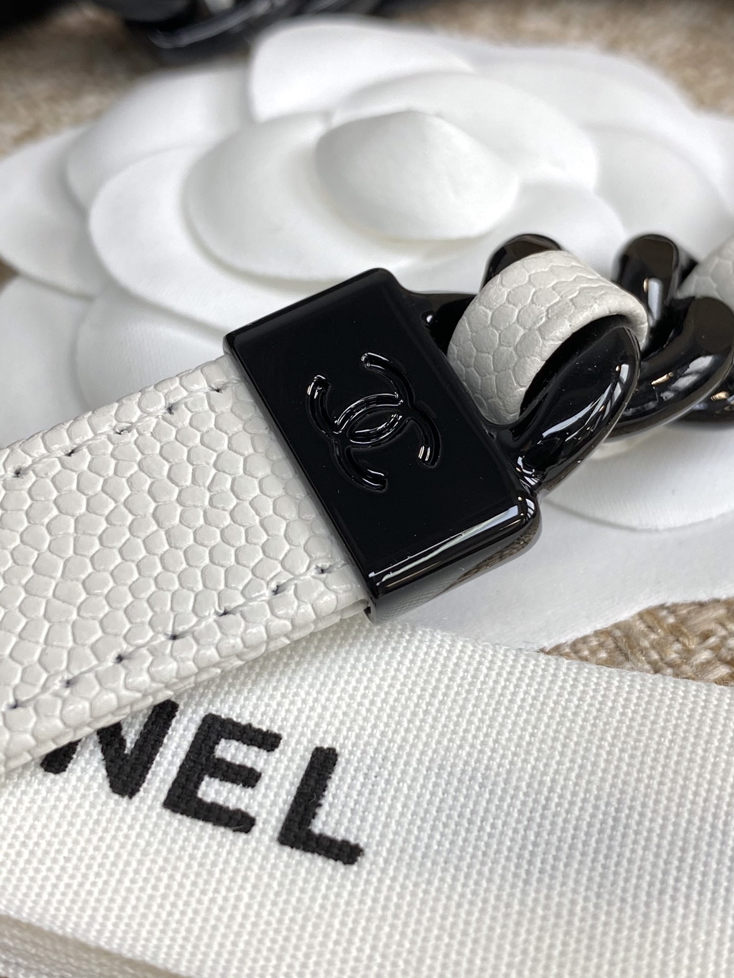 Ch@nel Woc-19*12*3.5CM