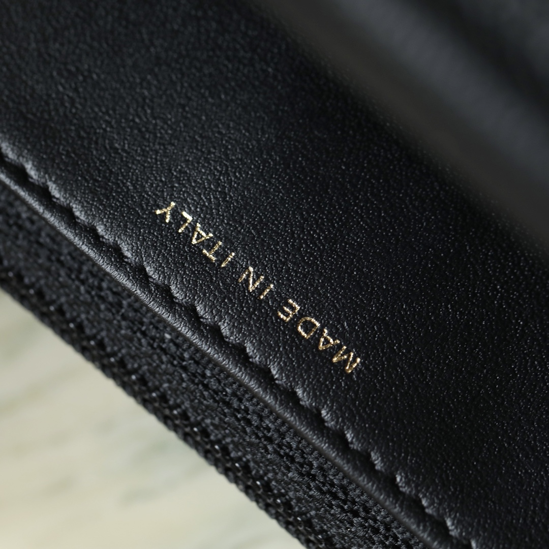 Ch@nel Wallet On Chain-19*12*3.5CM