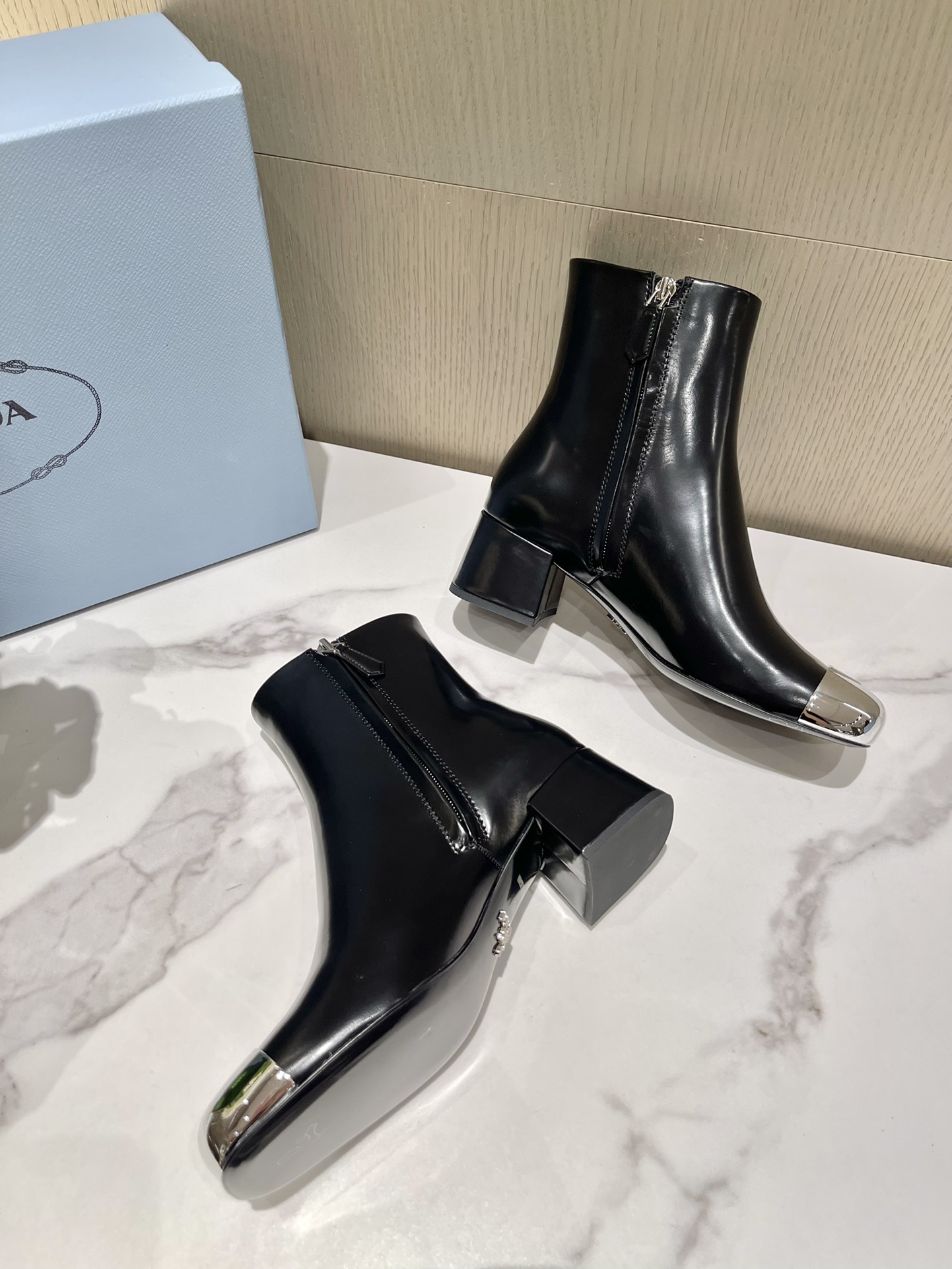 Pra*a loafers 2022ss