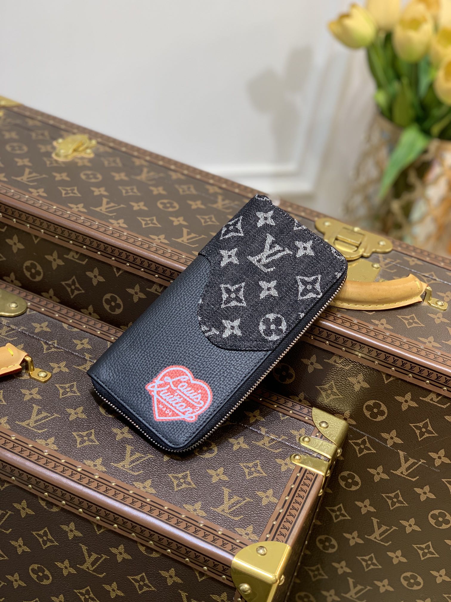 l0*is V*t0n zippy vertical wallet m63095-20*10cm