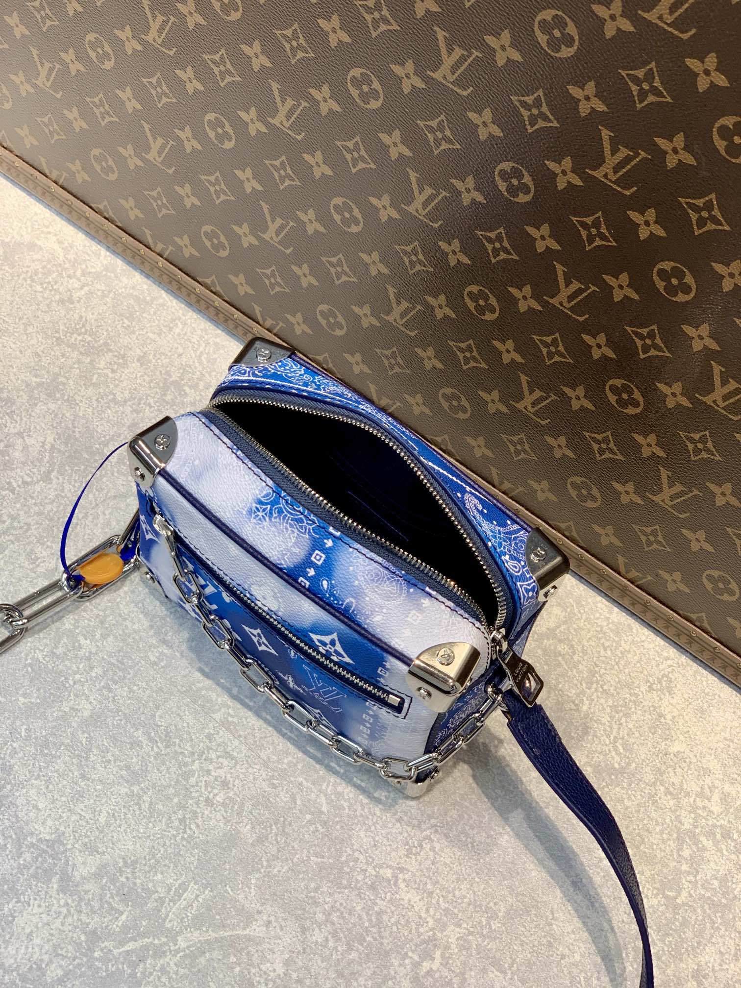 l0*is V*t0n mini soft trunk-m59726 -18*13*8m