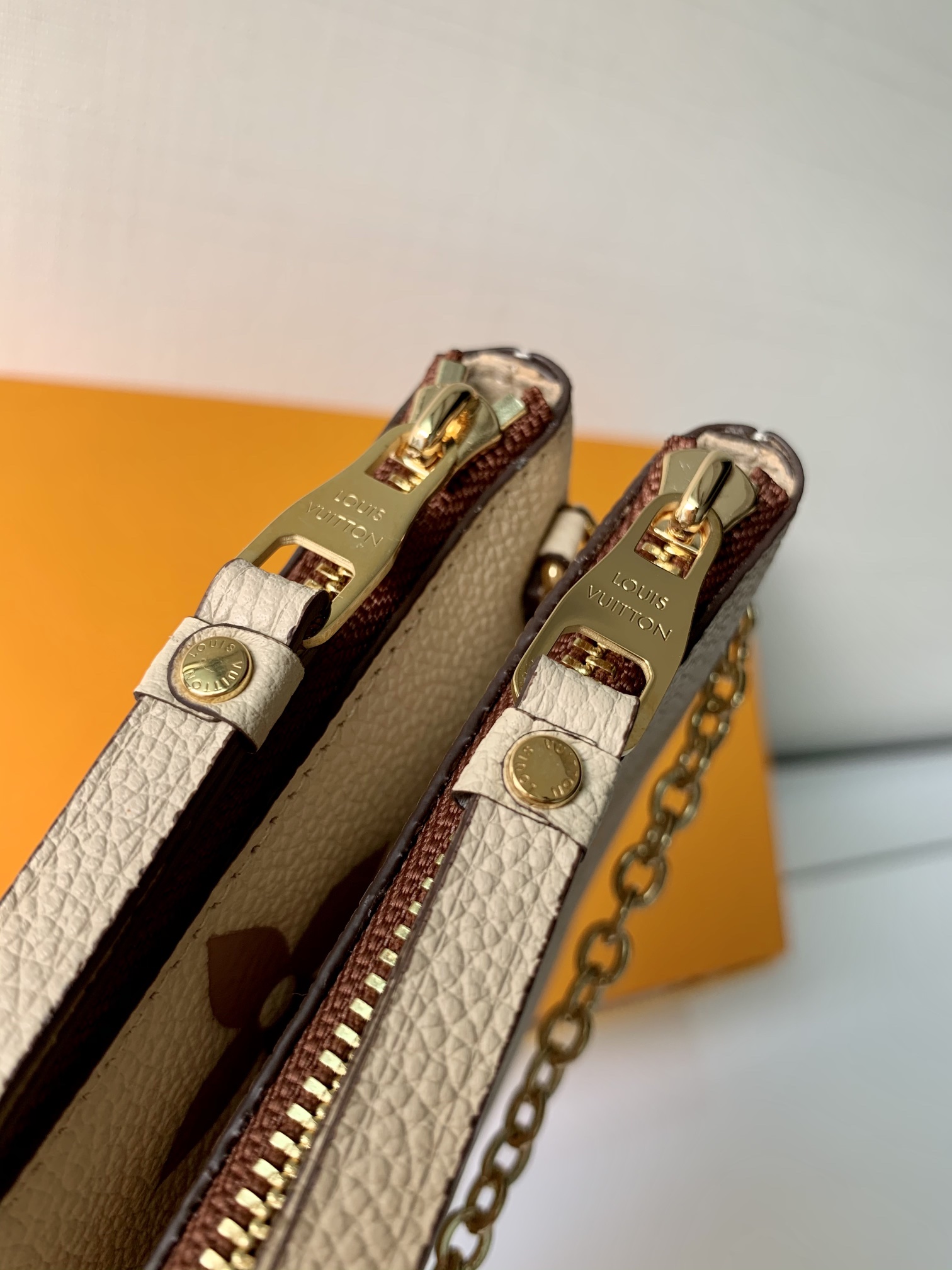 l0*is V*t0n m80084 pochette double zip bag -20*12.5*3cm