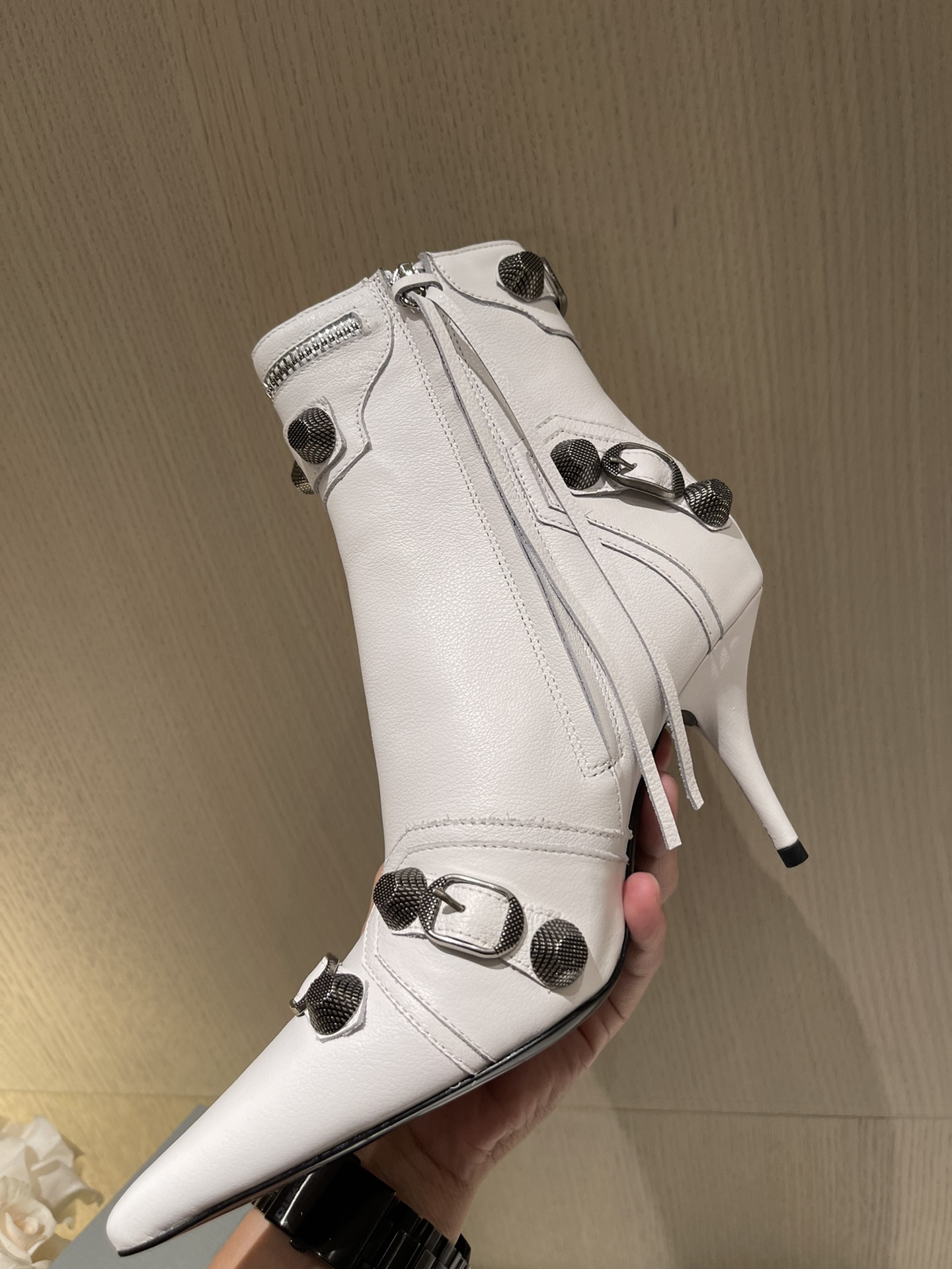 Ba*len*cia*ga boots