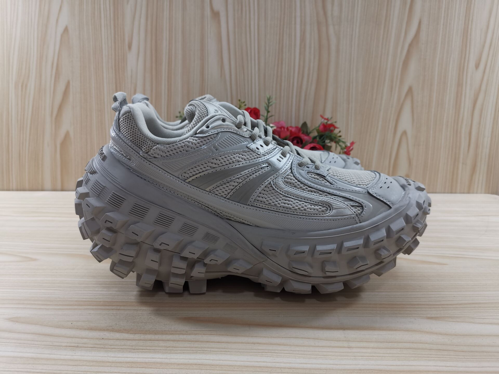 Ba*len*cia*ga sneaker