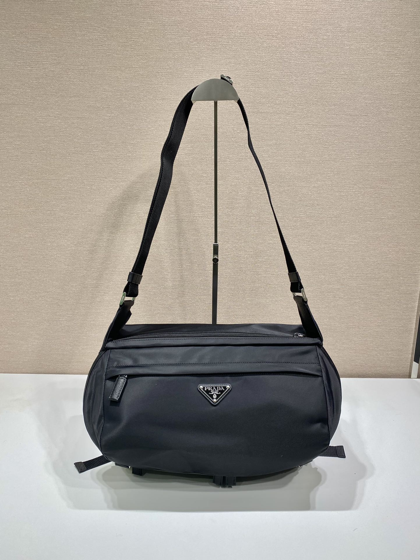 Pra*a 2vh991a messenger bag-32*18*16cm