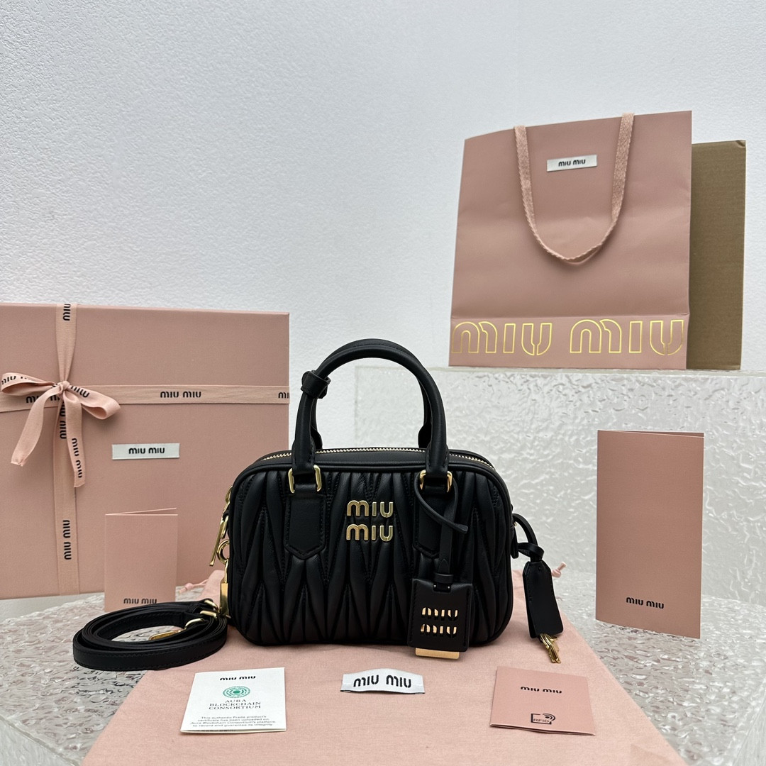M*um*u vintage too pretty bag-19*13*6cm