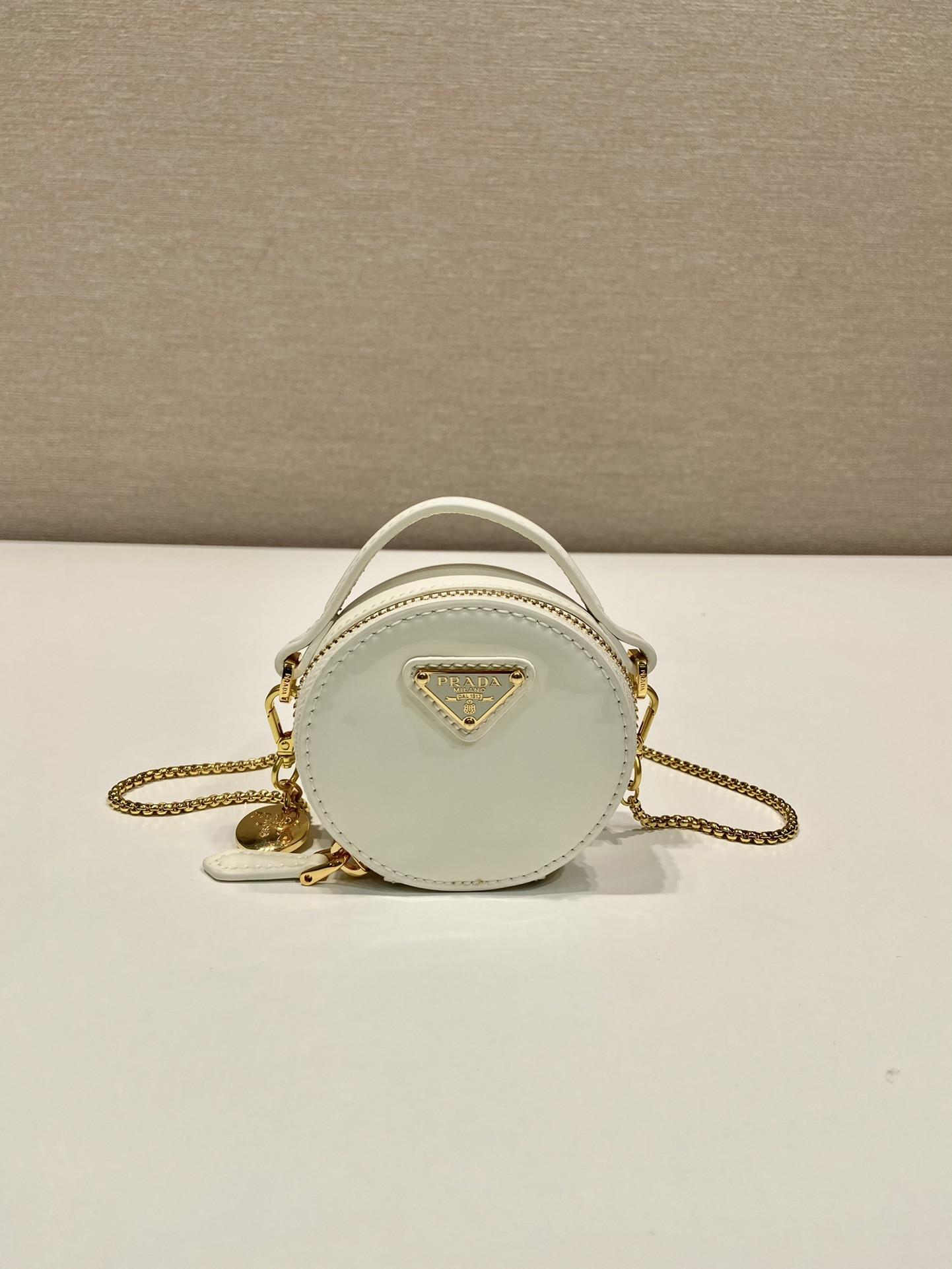 Pra*a 1nr023 mini round bag-8*8*3.5cm