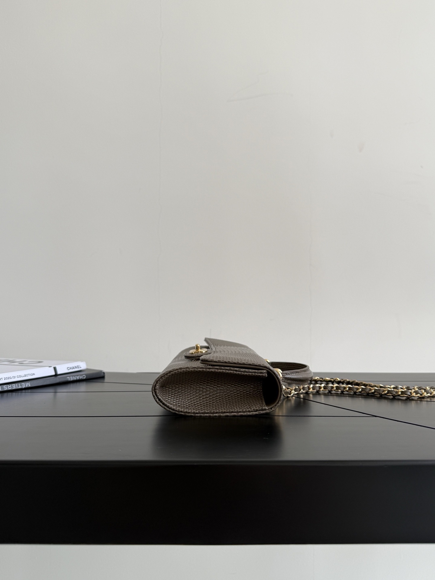 Ch@nel Calfskin Lizard Embossed Top Handle-25×10×3CM