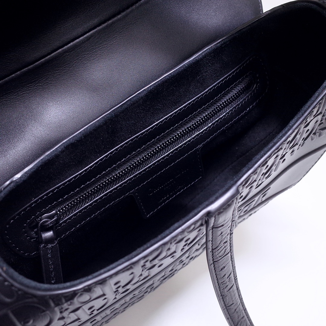 D*or oblique bag-25.5*20*6.5cm