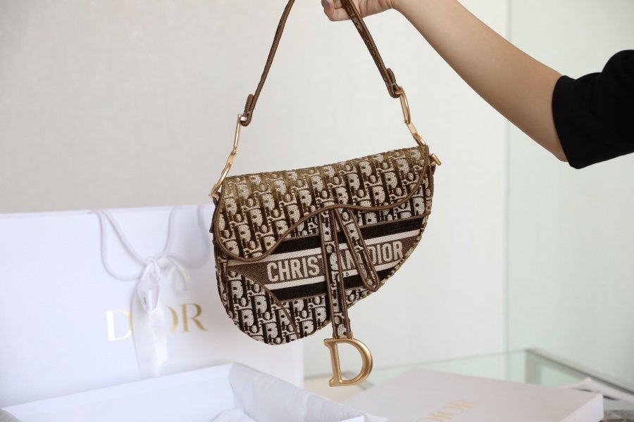 D*or saddle bag-25.5 x 20 x 6.5cm