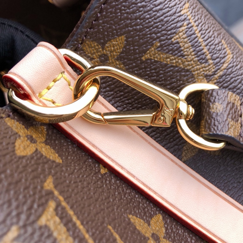 l0*is V*t0n montaigne bb-29*20*13cm