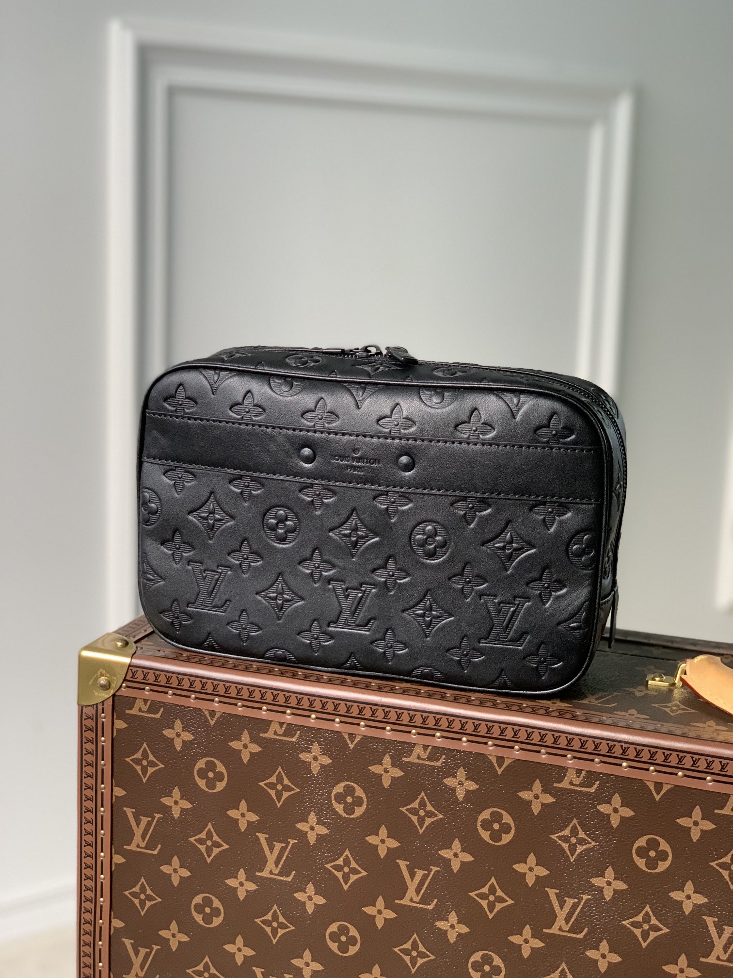 l0*is V*t0n pouch-26*17*71cm