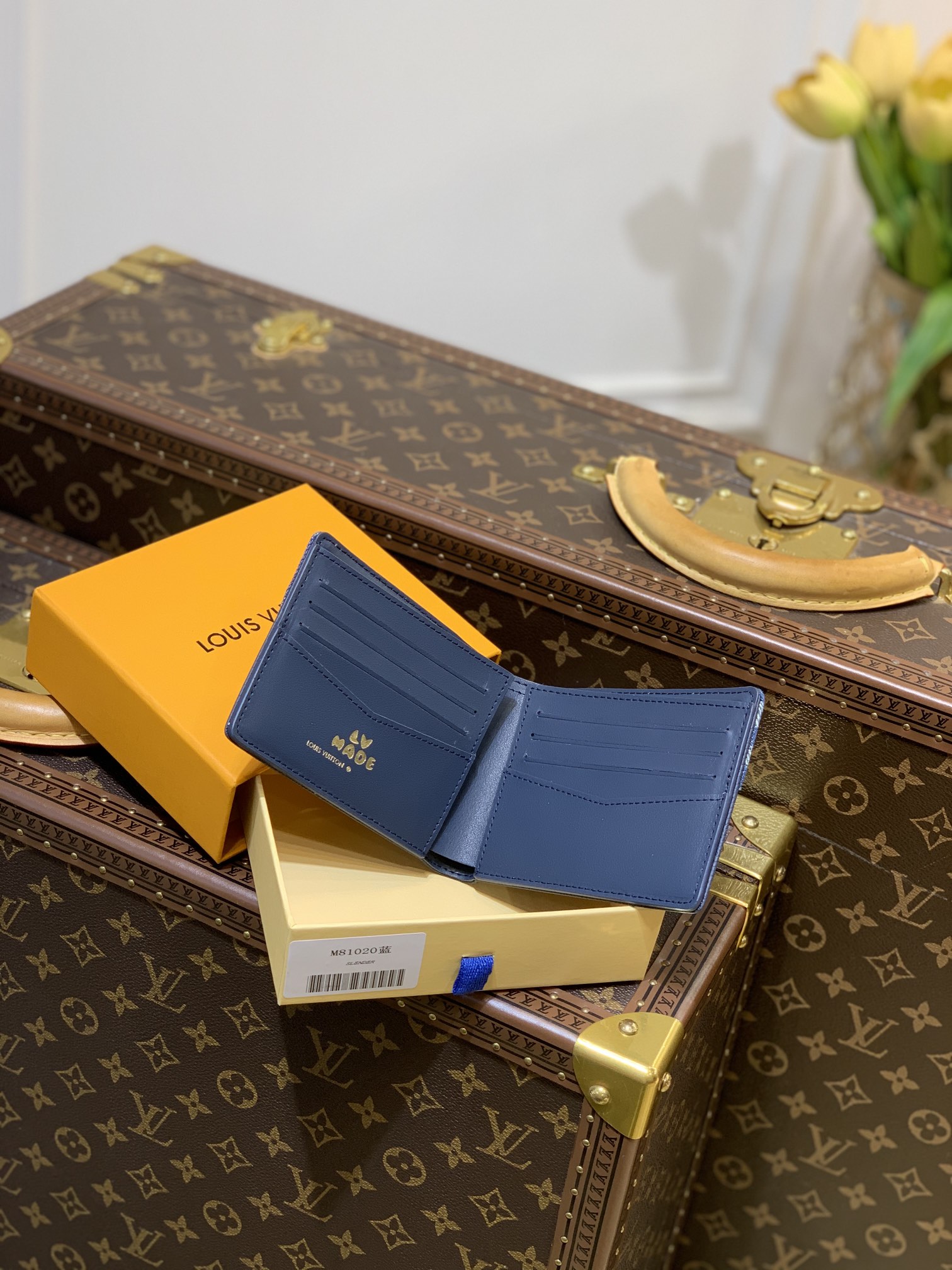 l0*is V*t0n slender wallet-11*8.5*2cm
