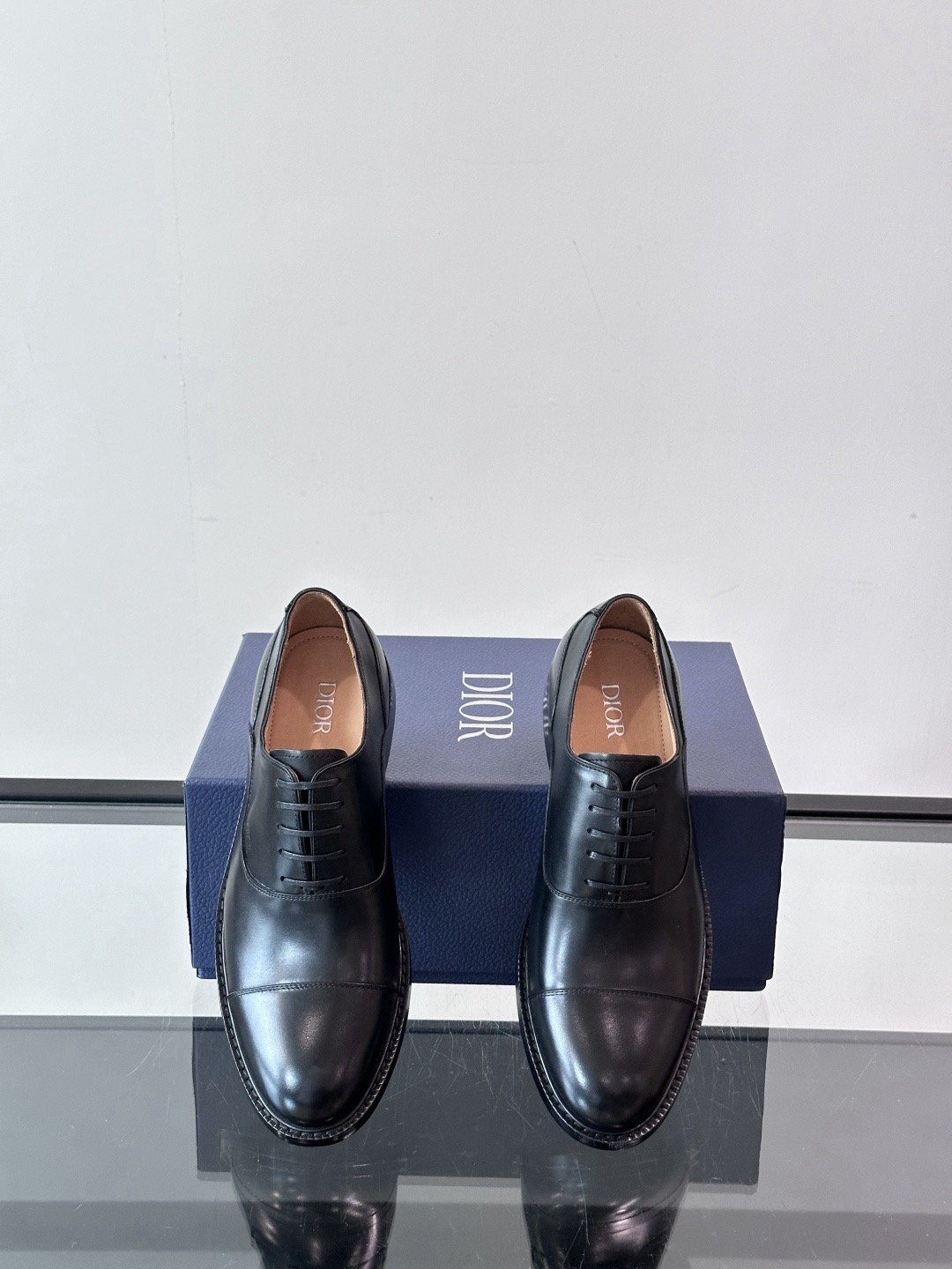Di*r Timeless Oxford Shoe