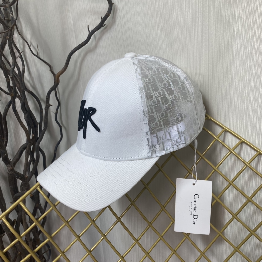 D*or hats
