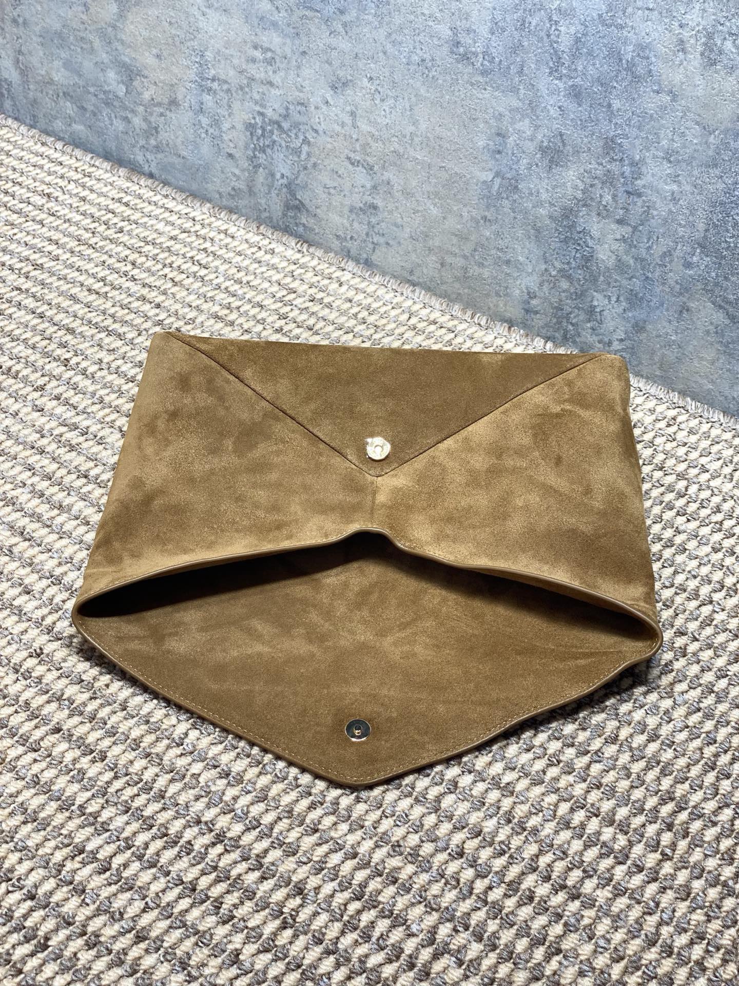 Y51 CASSANDRE Large Envelope Pouch In Suede -‎29.5x18x4.5CM