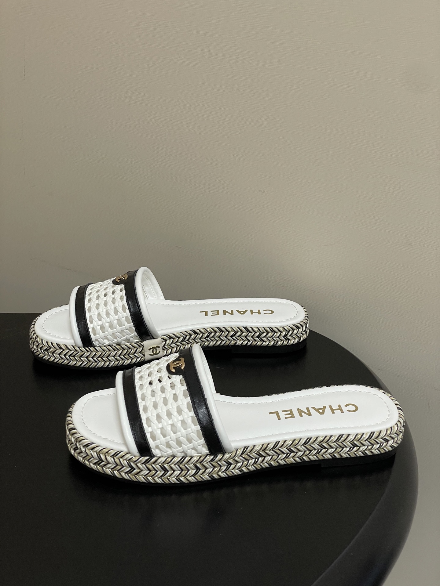 Ch@nel 2026ss Slides
