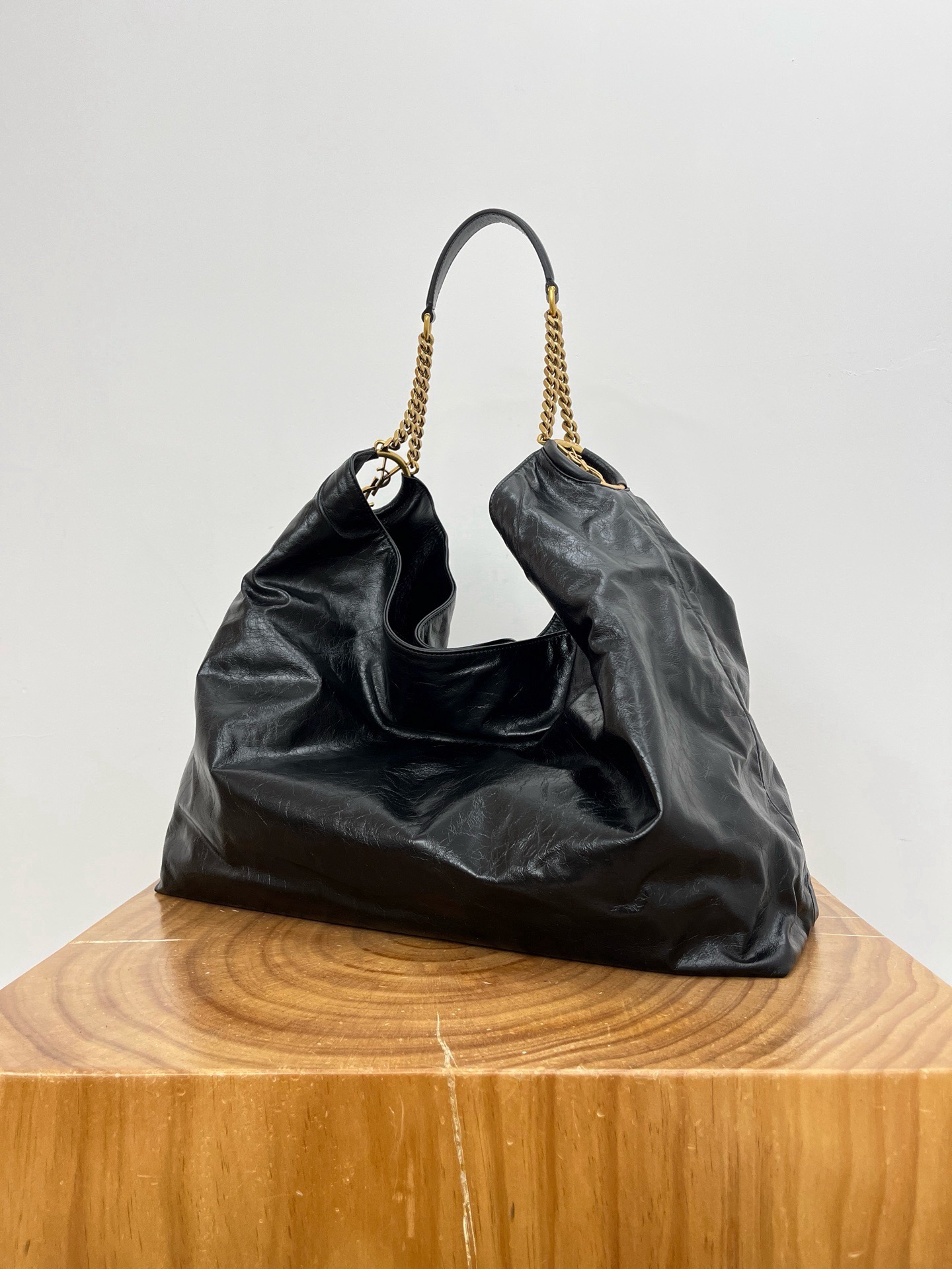 Sa1nt Lau*nt Hortense Hobo Bag in Shiny Leather-41×35x15CM