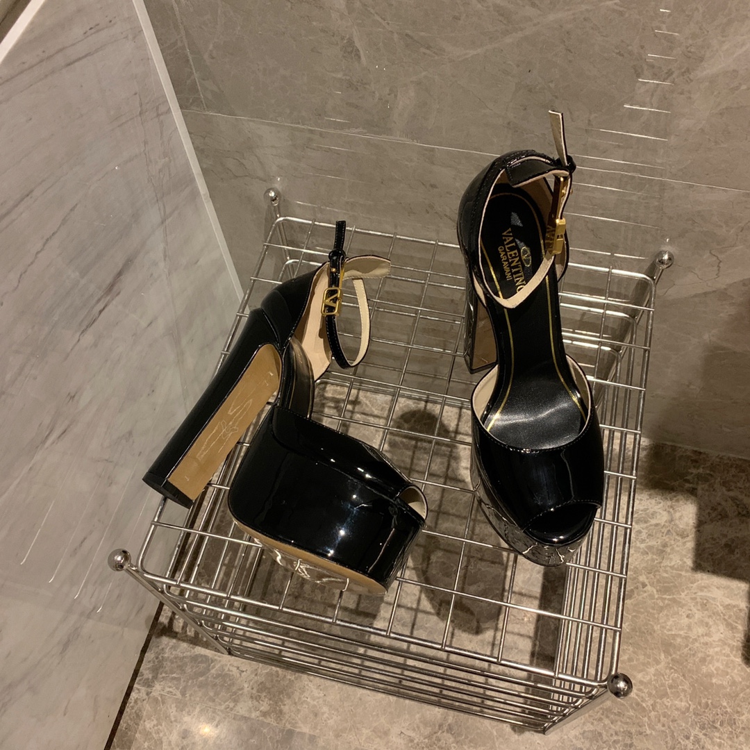 Va1e*ntin0 heels-15.5cm