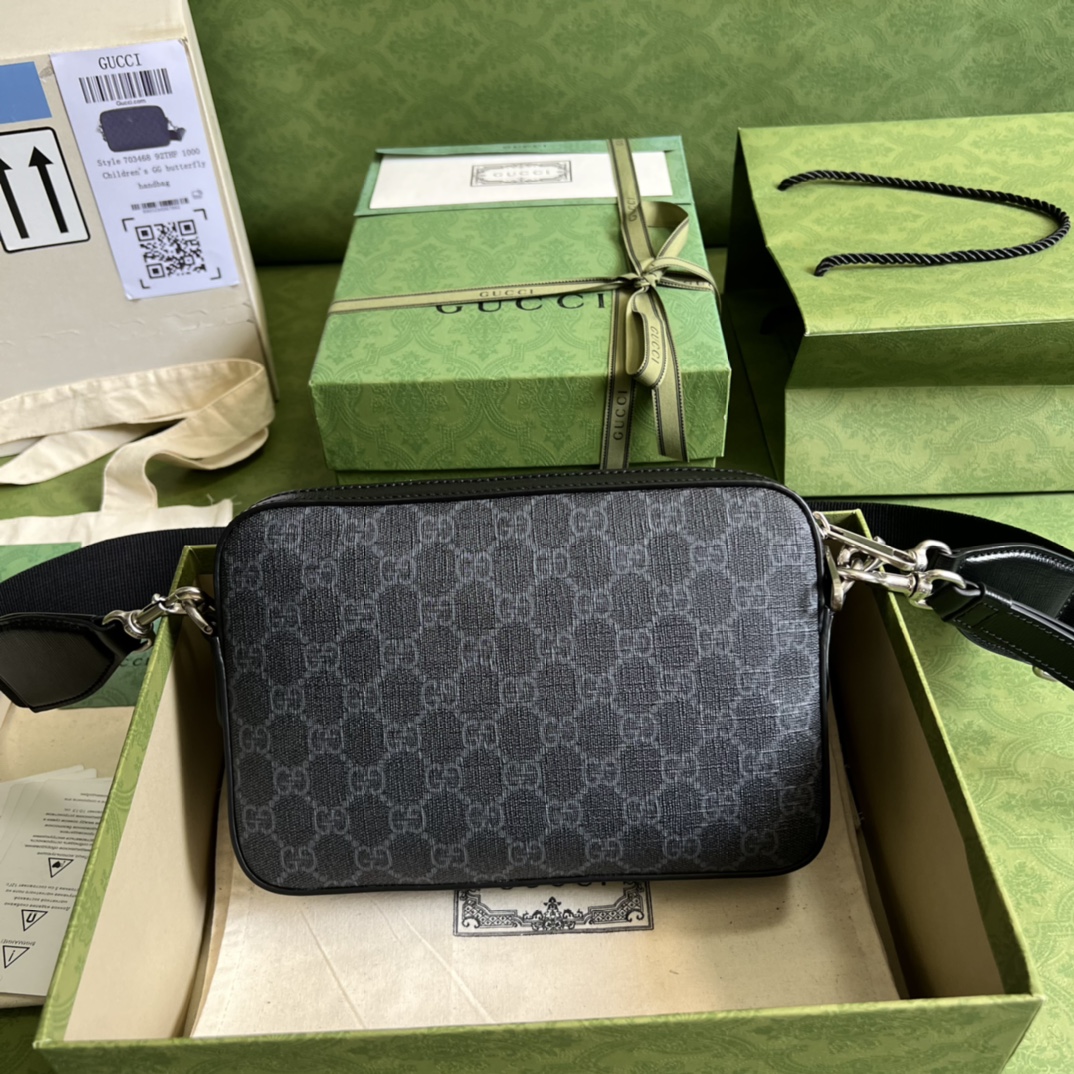 g*u*i vintage gg S*p*e-24.5x 16x 4.5cm