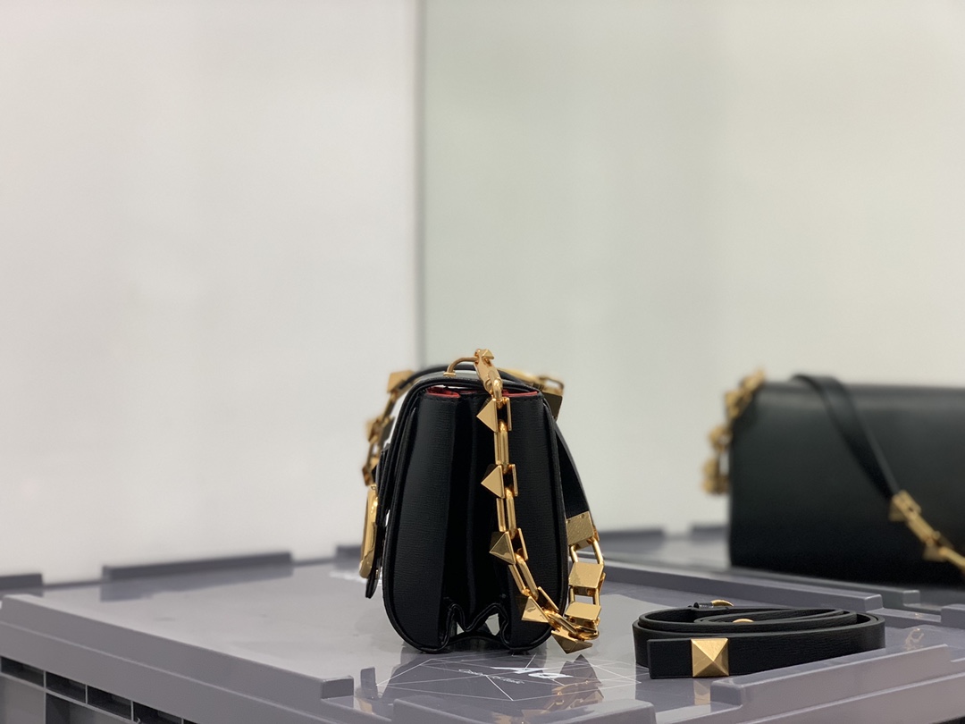 Va1e*ntin0 handbags-20*15*7cm