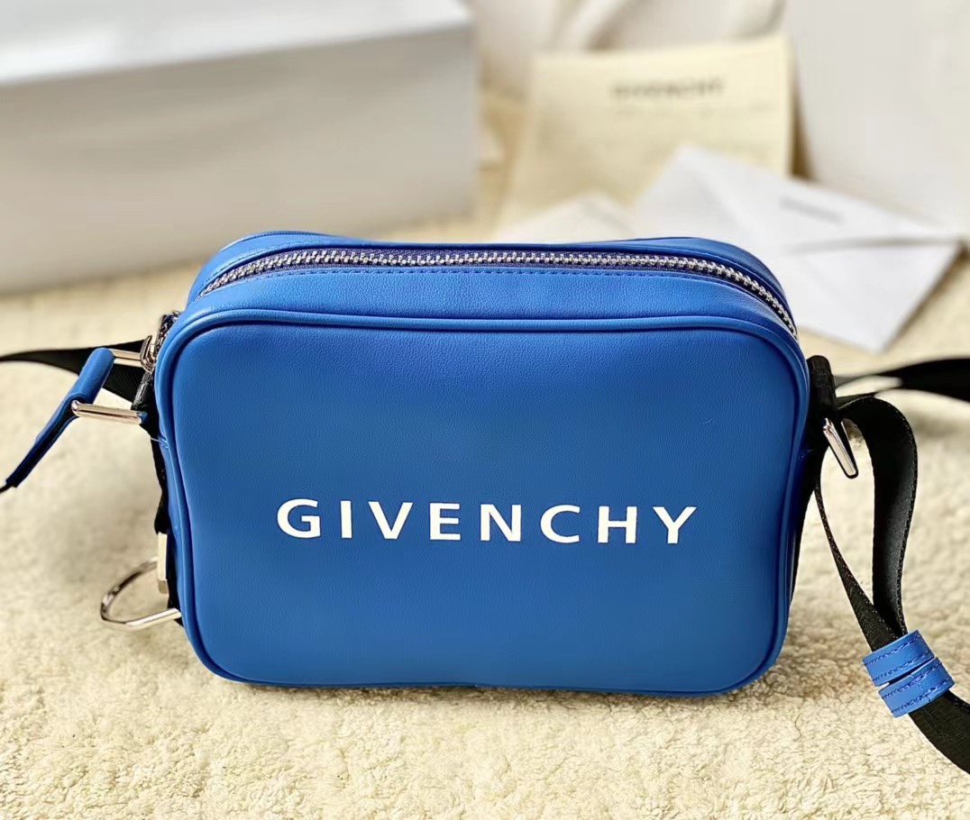 G1uenchy waist bag-16x11x8cm