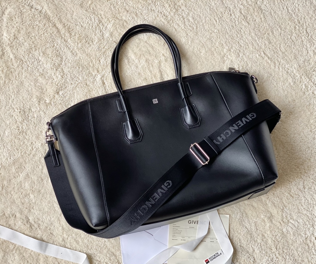 G1uenchy antigona sport -41*9*31cm