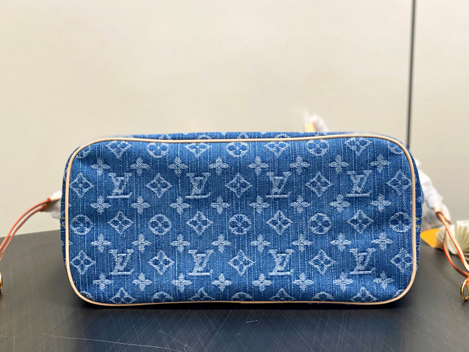 l0vis Vvtt0n neverfull mm-31*28*14cm
