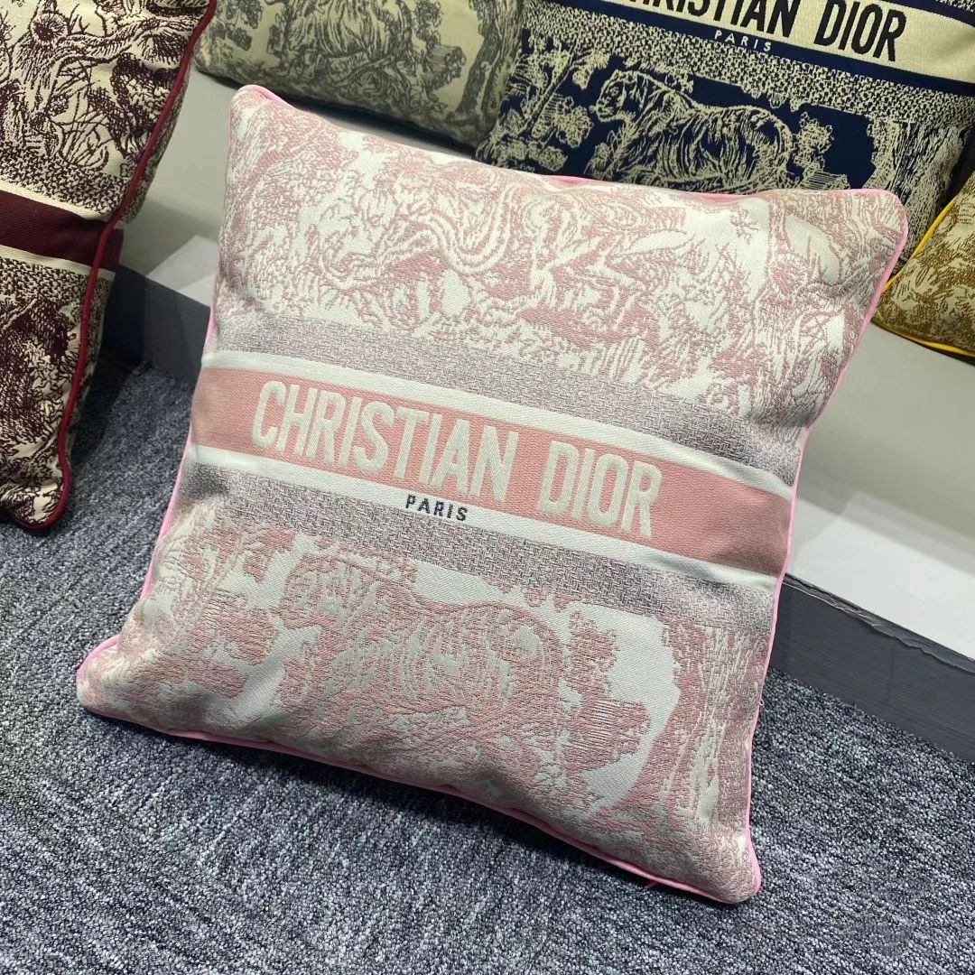 Diro Pillowcase