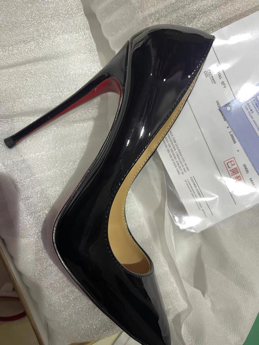 Ch**an louboutin heels