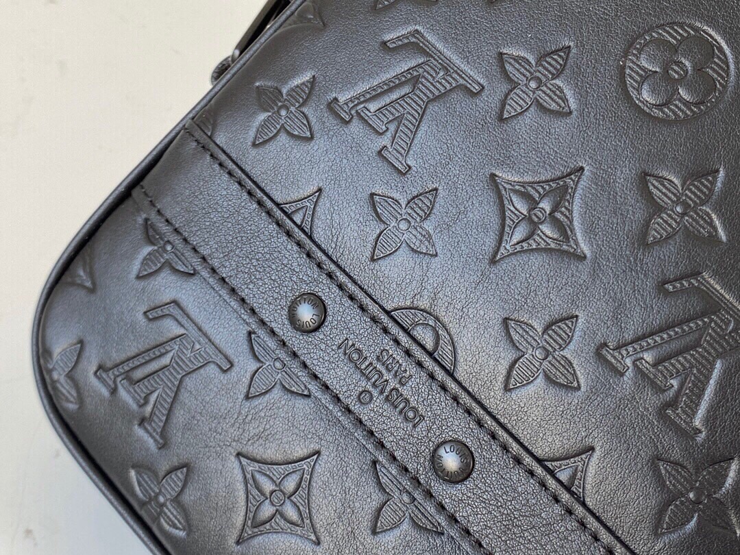 l0*is V*t0n danube handbags-16*21*6.5cm
