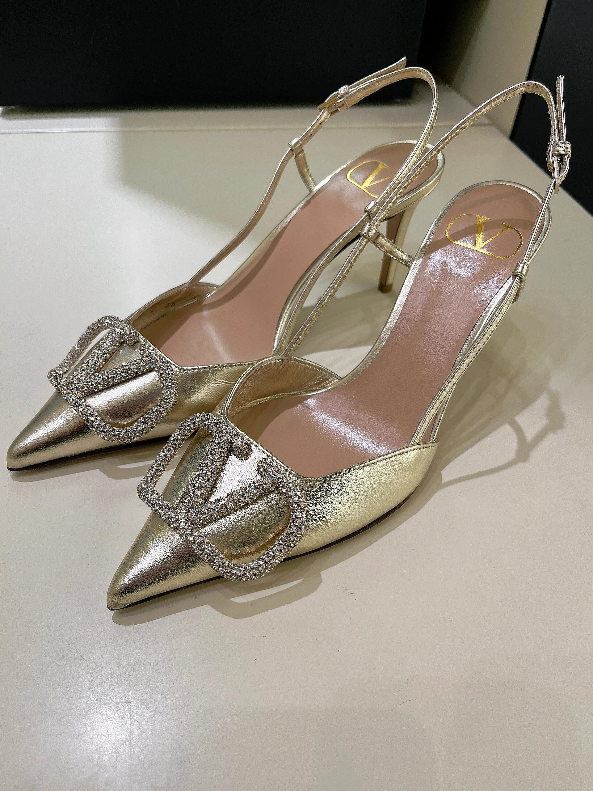 Va1e*ntin0 heels