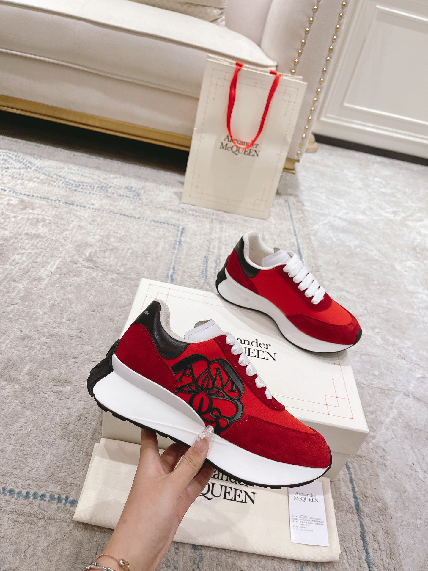 A1exa*der m*q*en sports shoes
