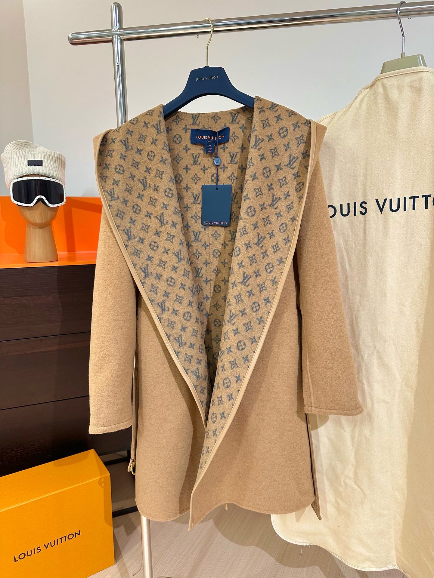Lou*is Vuitt*on Wool Trench Coat