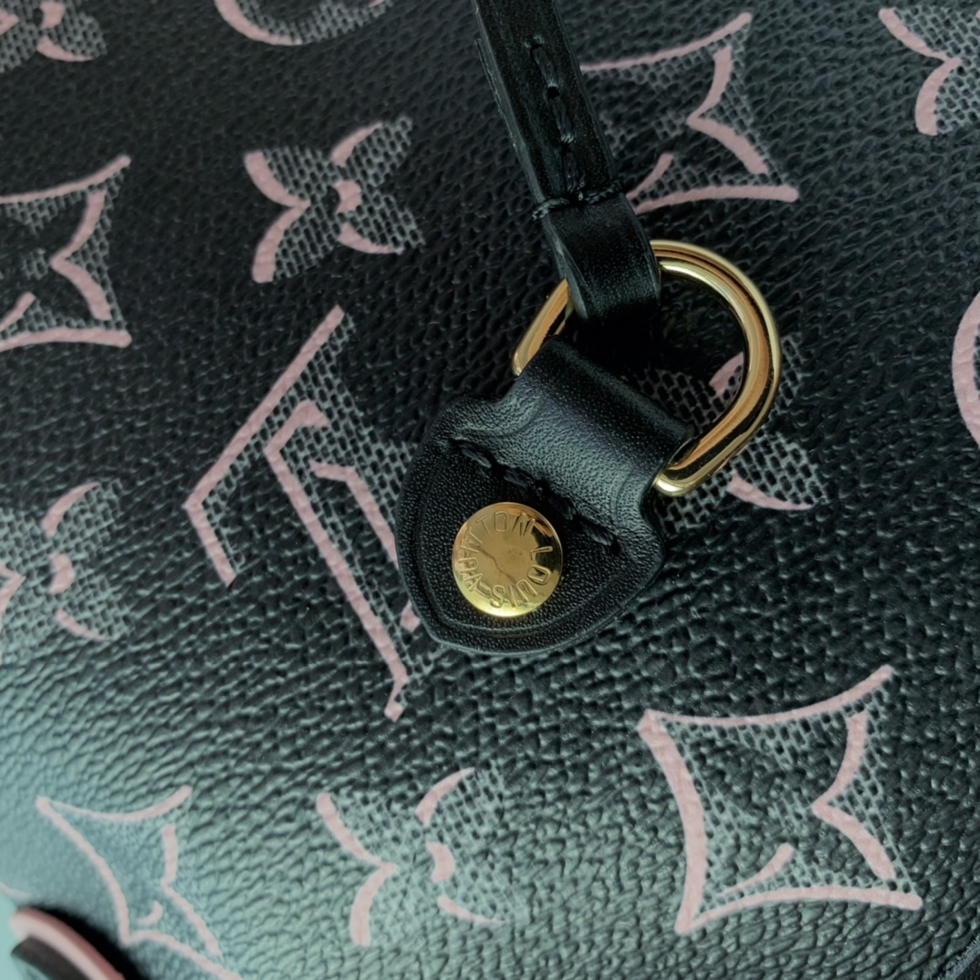 l0*is V*t0n neverfull m46102-32*29*17cm