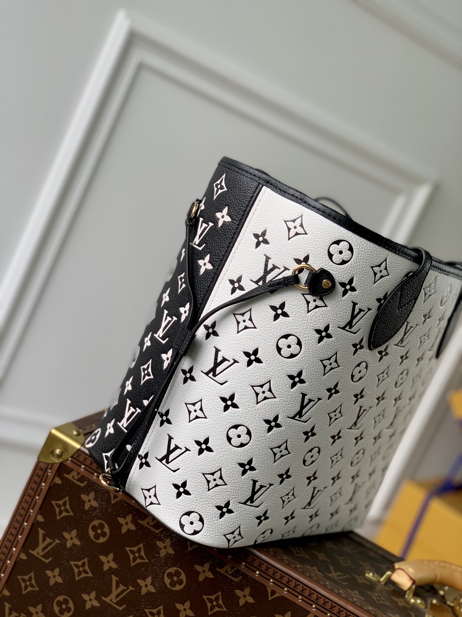 l0*is V*t0n neverfull m46102-32*29*17cm