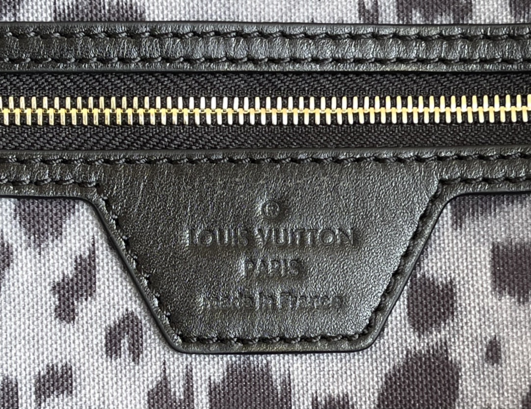 l0*is V*t0n neverfull wild at heart-32*29*17cm