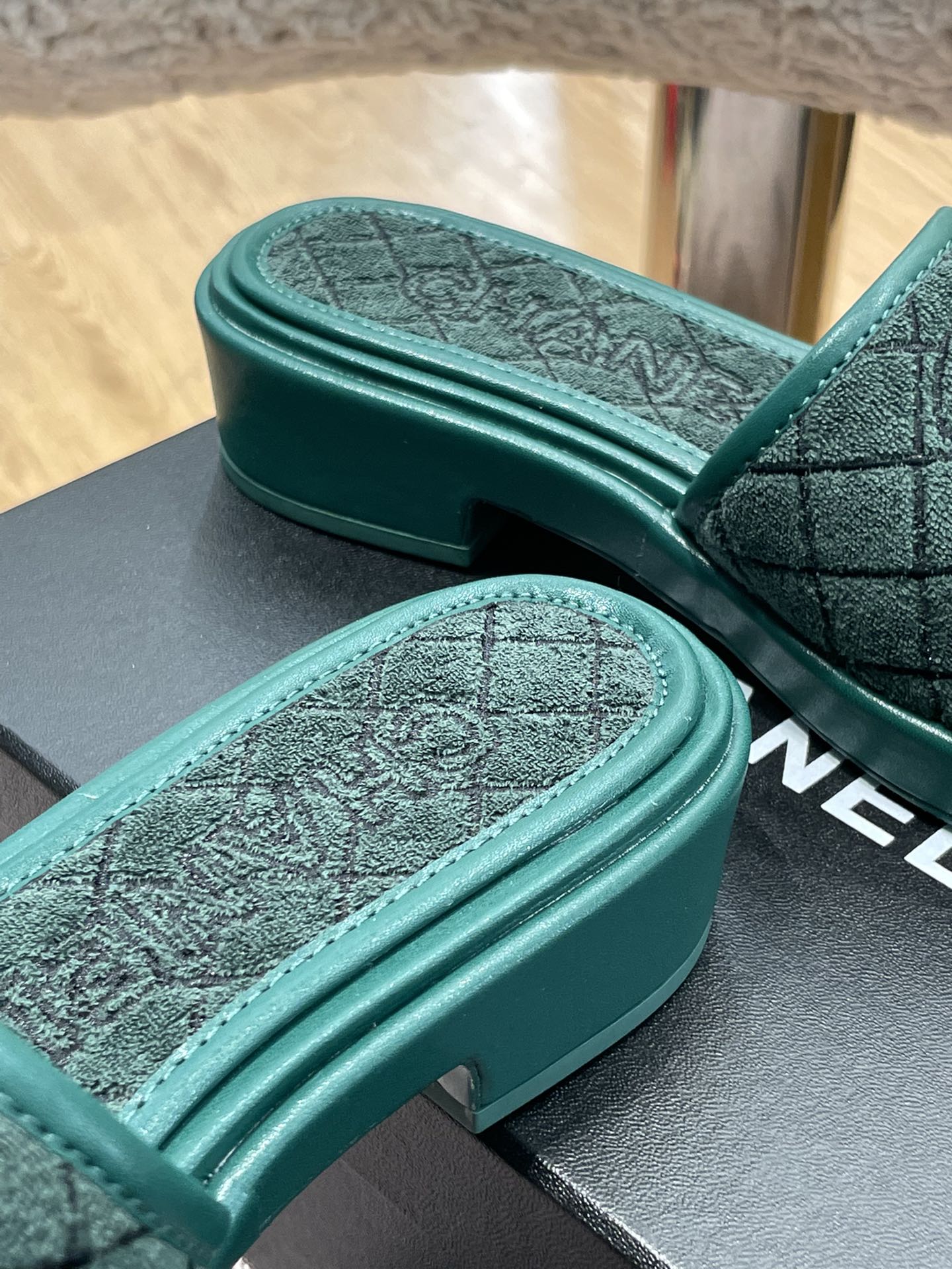 Ch@nel 2022ss Slides