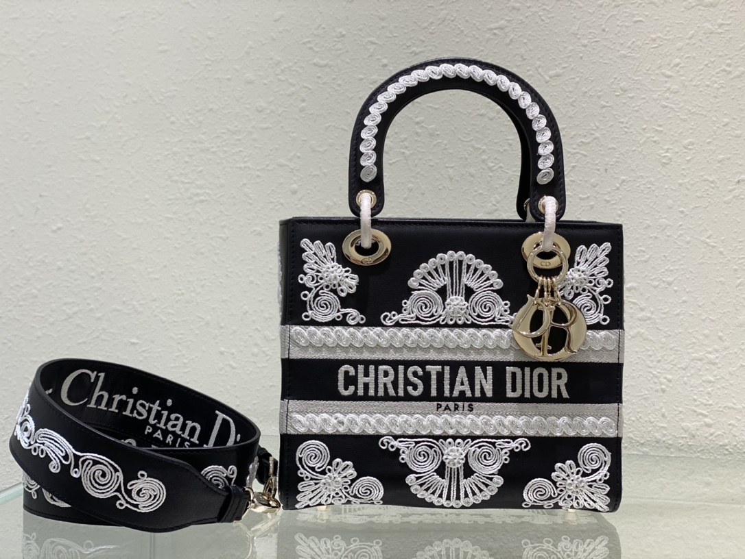 lady D*or handle bag-24cm