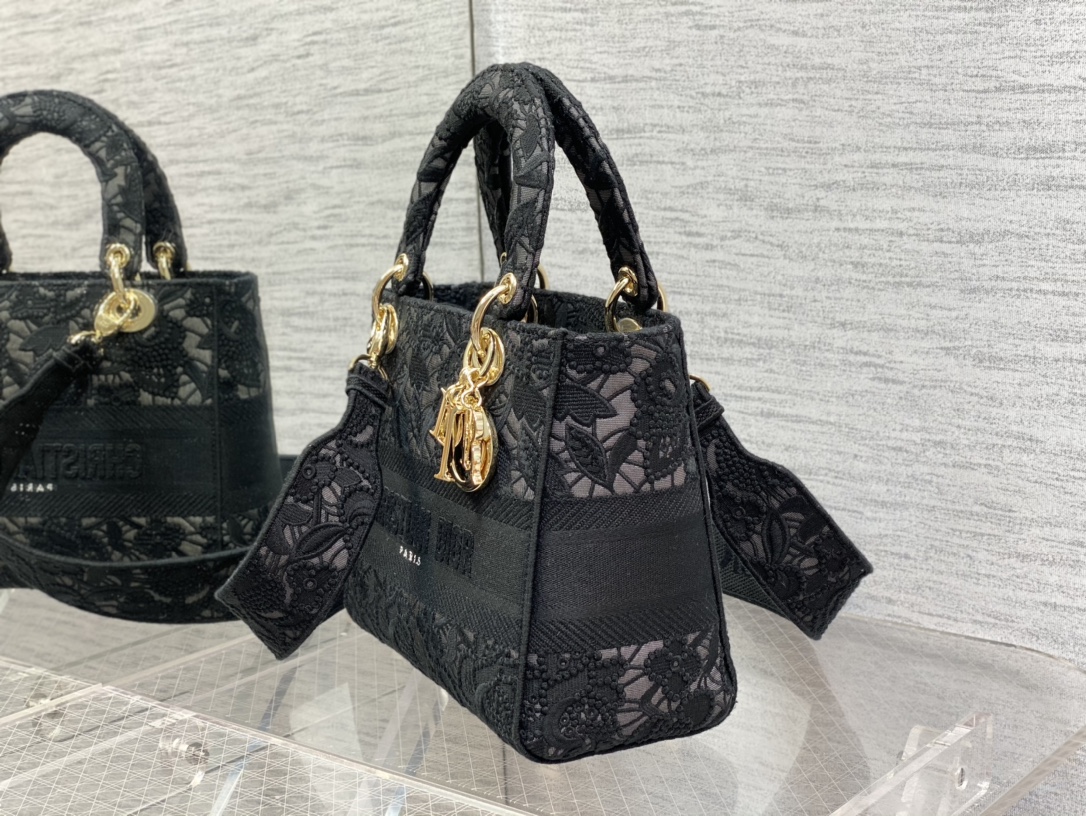 lady D*or handle bag-24cm