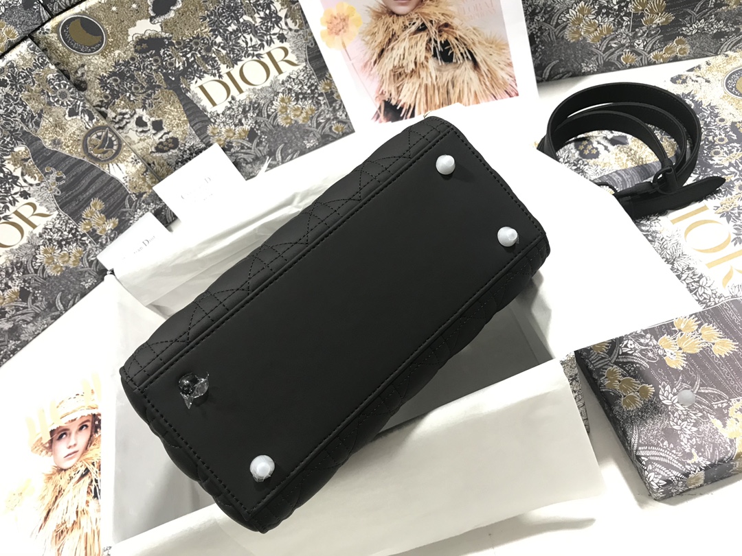 lady D*or handle bag-24cm